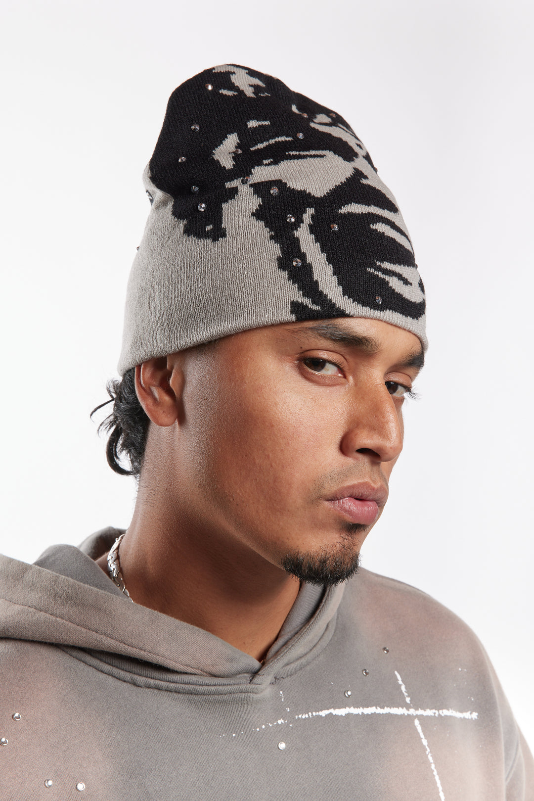 Grey "Scream" Jacquard beanie